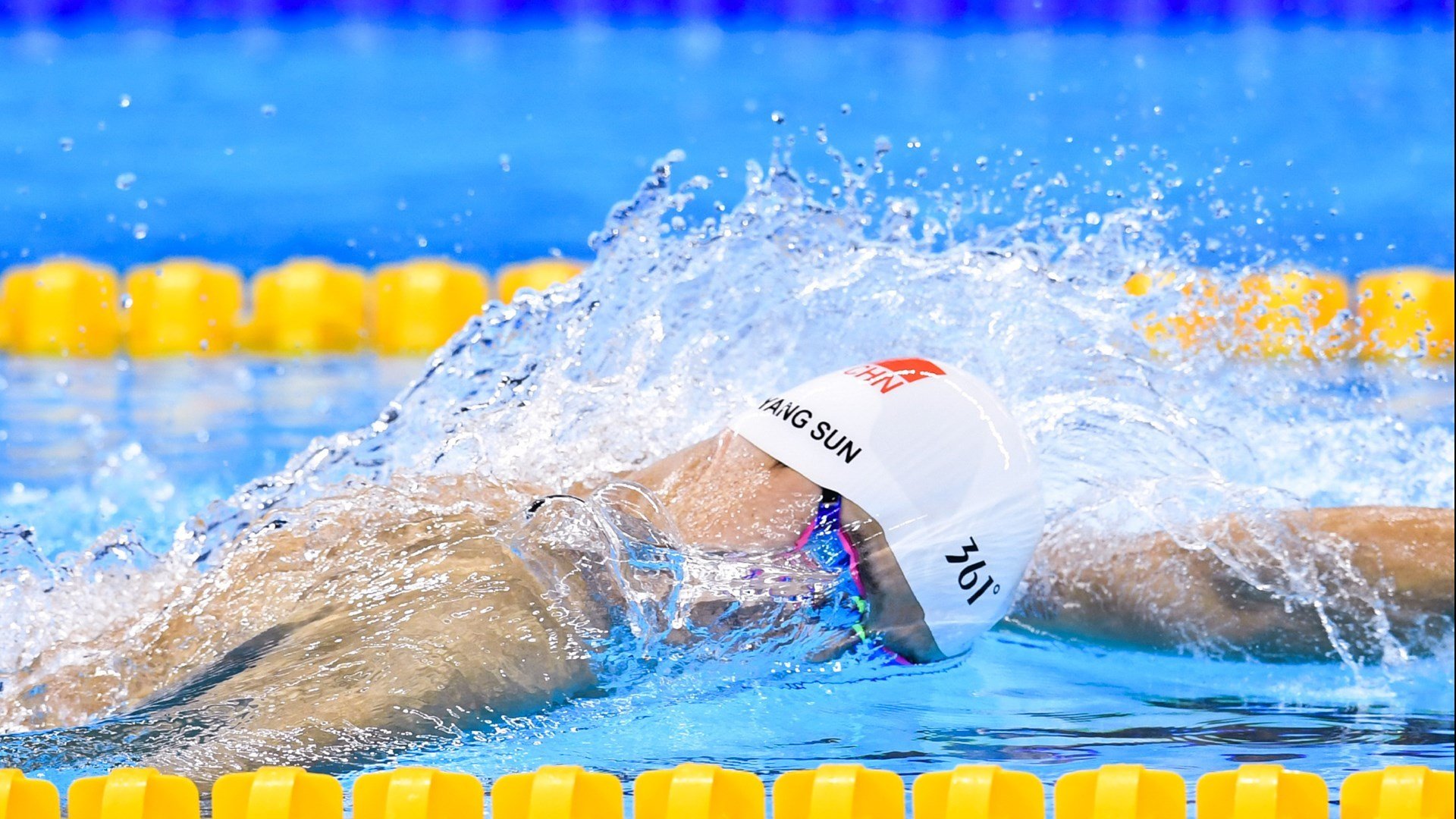 《电竞迷的梦想：打造属于自己的专属电竞基地》，电竞1∨1hh