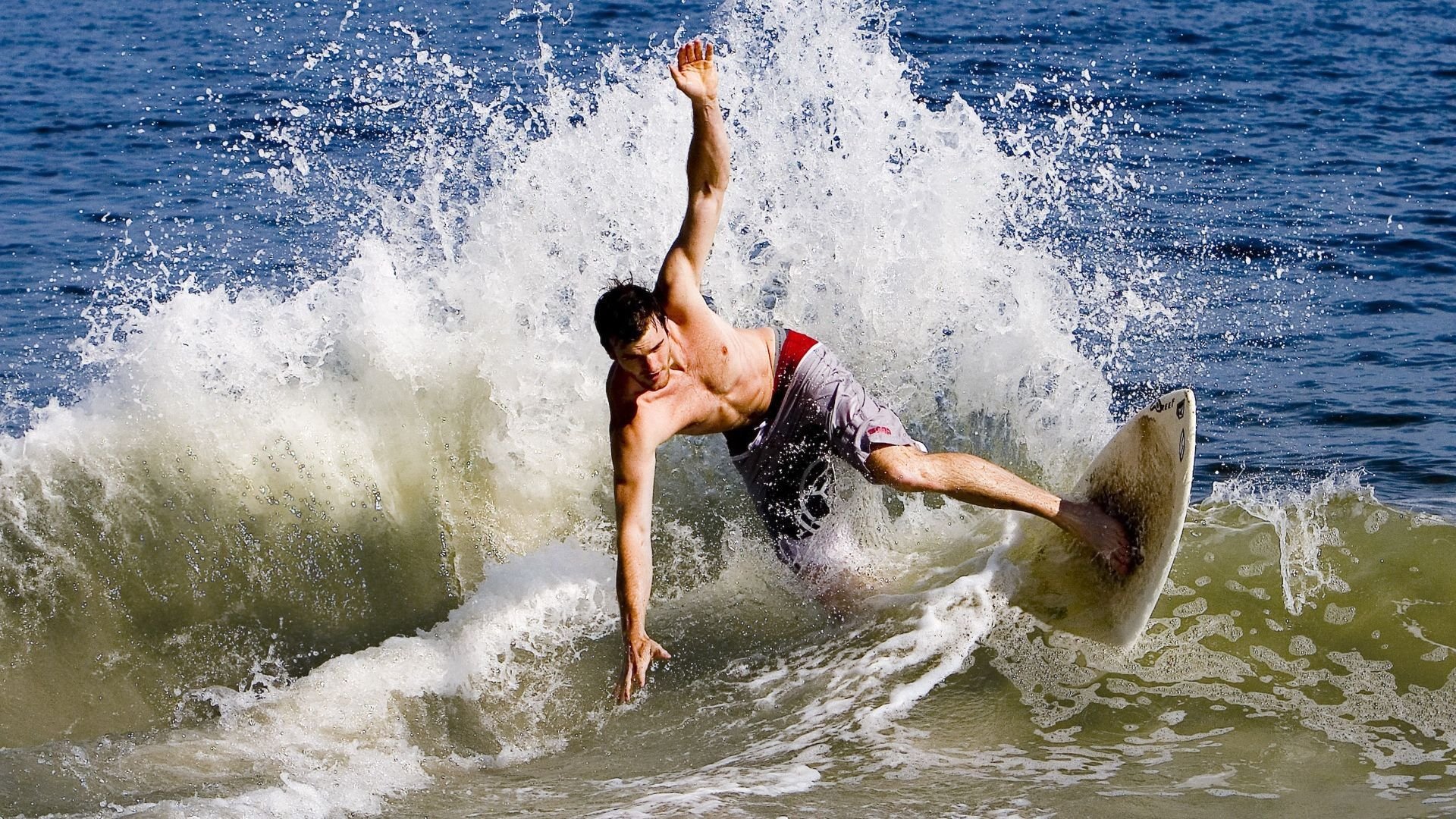 全国青少年“梦想篮球”公益晚会在上海完美落幕，弘扬青春正能量